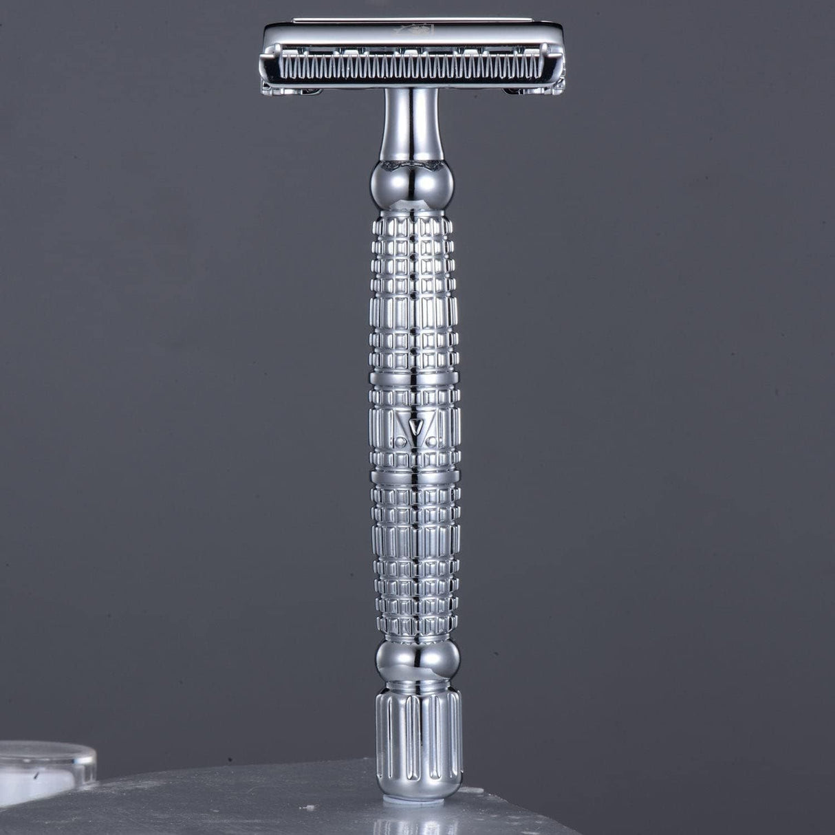 Vikings Blade Vulcan Safety Razor – Double Edge with Luxury Case Father's Day